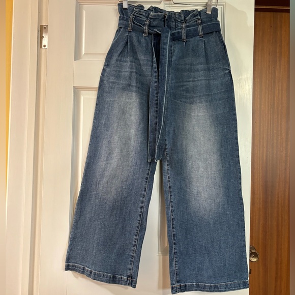 Design Lab Lord & Taylor Blue Flare Wide Leg Jeans - Picture 2 of 7